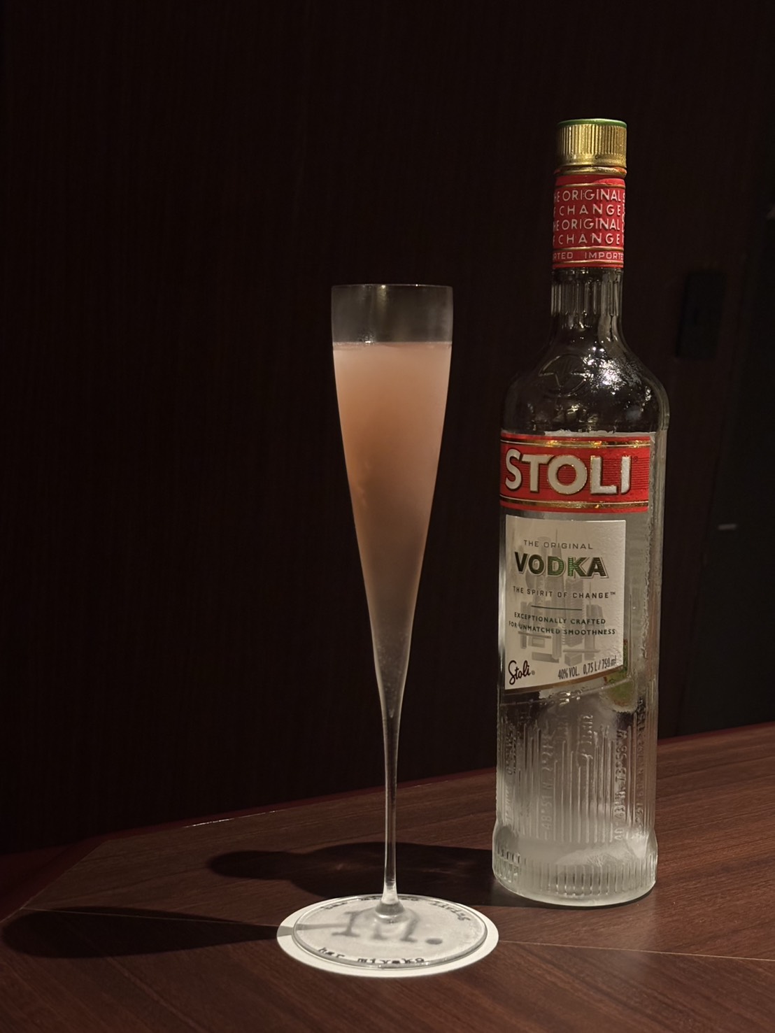 bar miyako living: the&nbsp;cosmopolitan