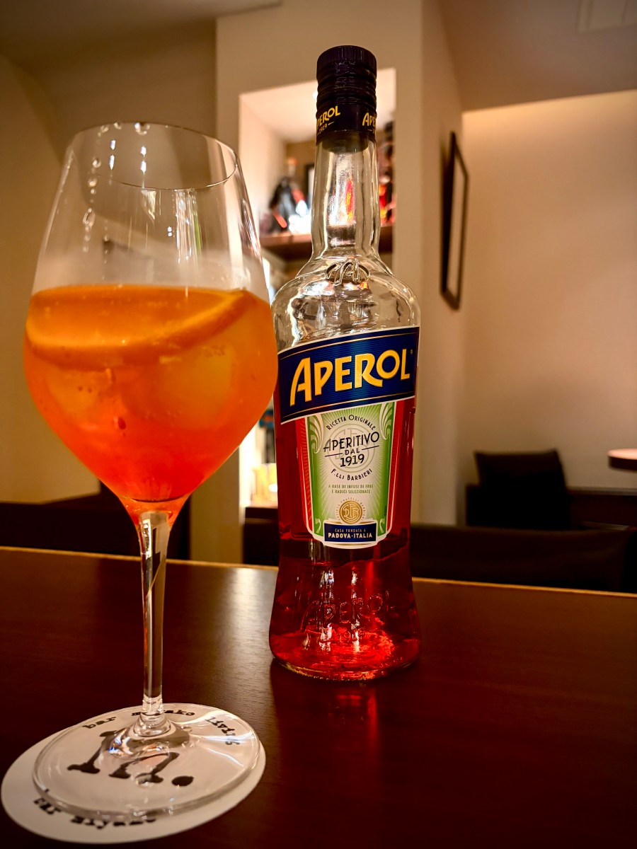 cocktail: aperol spritz