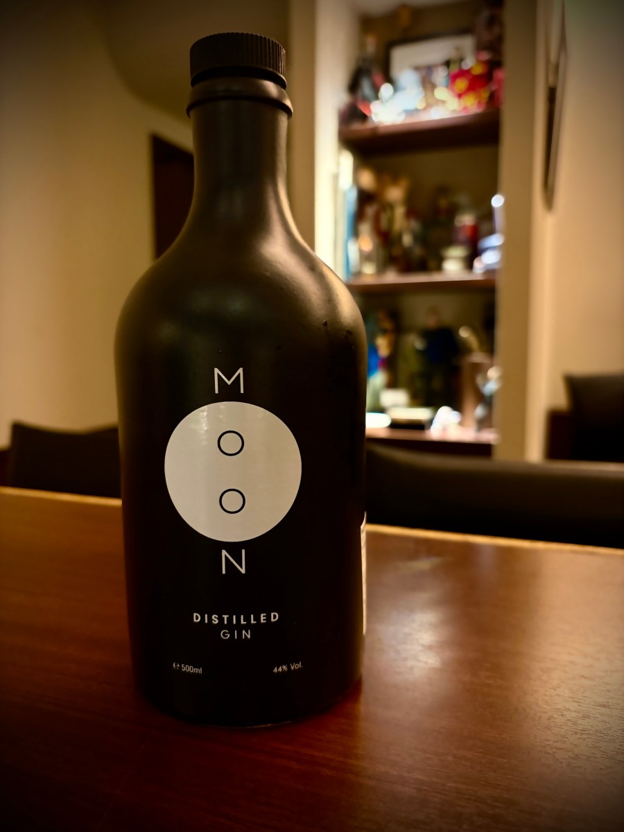 gin: moon distilled&nbsp;gin